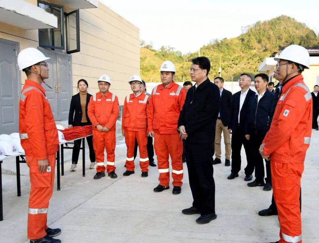 副省长郭锡文到黔南州调研_发展_就业_群众
