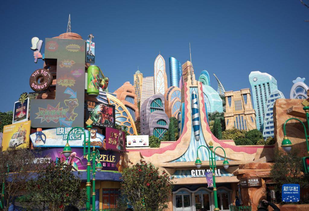 全球首个"疯狂动物城"园区在上海迪士尼试运行_新华社_任珑_乐园