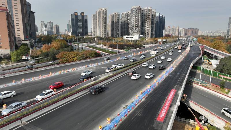 中州大道立交及地面道路主线全部改造完成通车_金水路_车道_路口