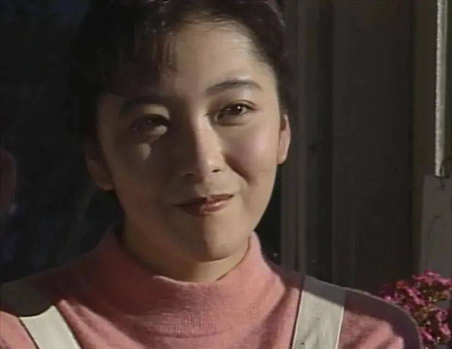 火了32年,顶级甜妹"塌房"_丸子_东京爱情故事_赤名莉香