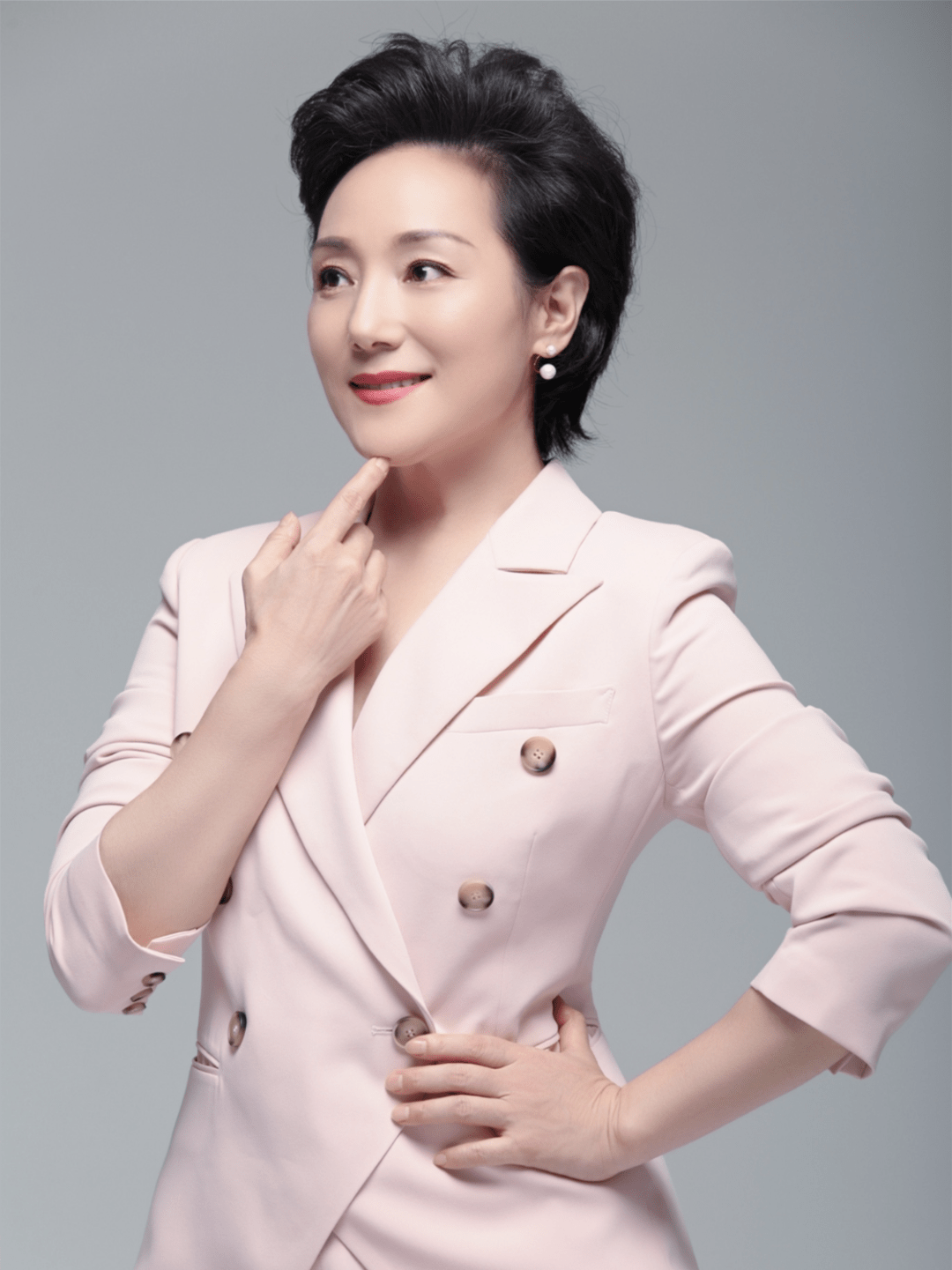 吴琼:黄梅名家,国家一级演员,黄梅戏"五朵金花"之一.