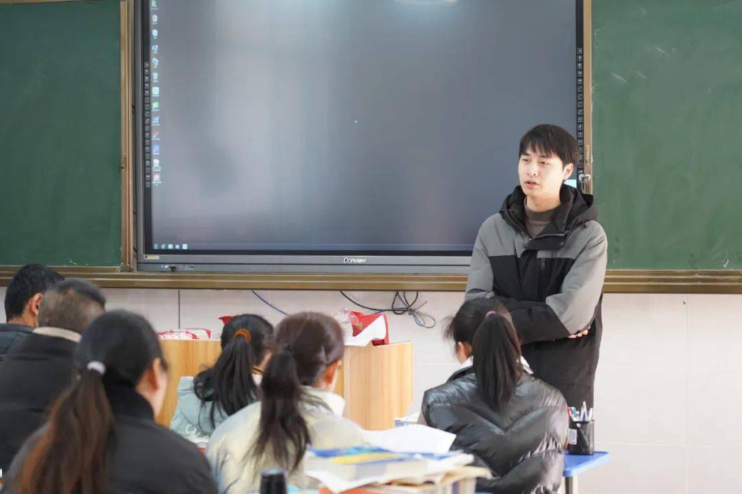 祁门一中召开2024届高三毕业班家长会_年级_备考_孩子