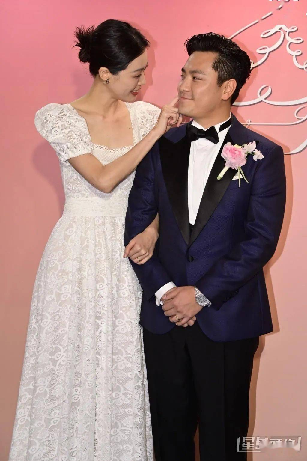 张艾嘉讲明不催生不帮忙带孙,不跟儿媳同住已送传家宝_王令尘_儿子