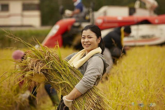 32岁农村留守妇女:丈夫在外打工,村里人的"热心"让我很不舒服