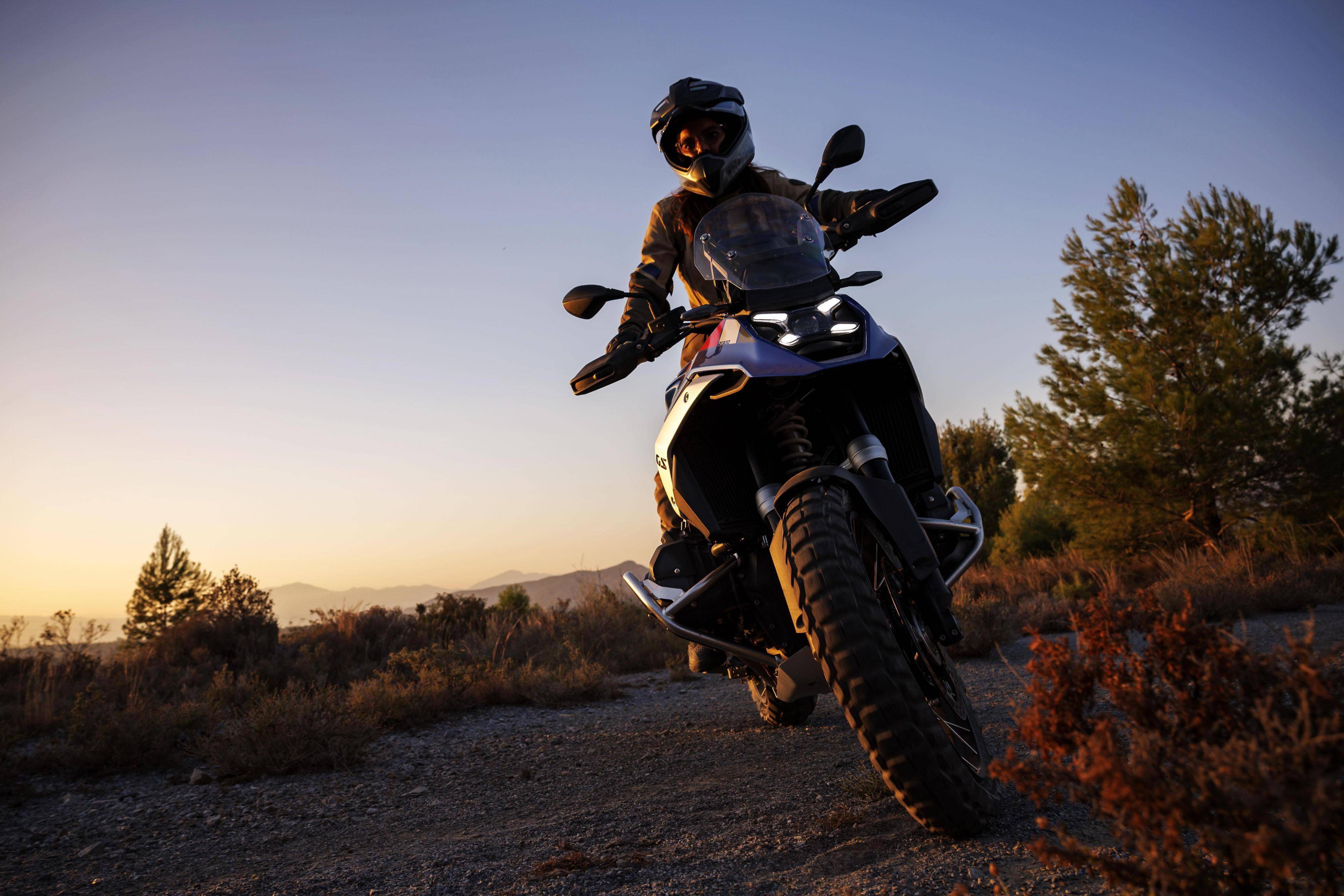 户外特写:宝马摩托 r 1300 gs 与 r 80 g/s_搜狐汽车_搜狐网