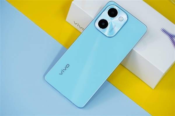 512GB手机仅售1599元！vivo Y100i图赏(图9)