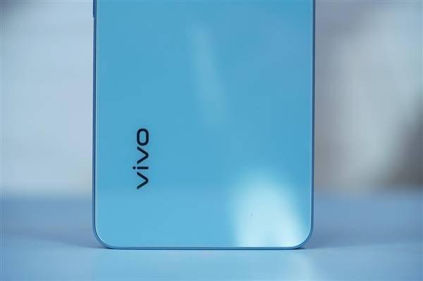 512GB手机仅售1599元!vivo Y100i图赏(图16) 512GB手机仅售1599元!vivo Y100i图赏(图16)