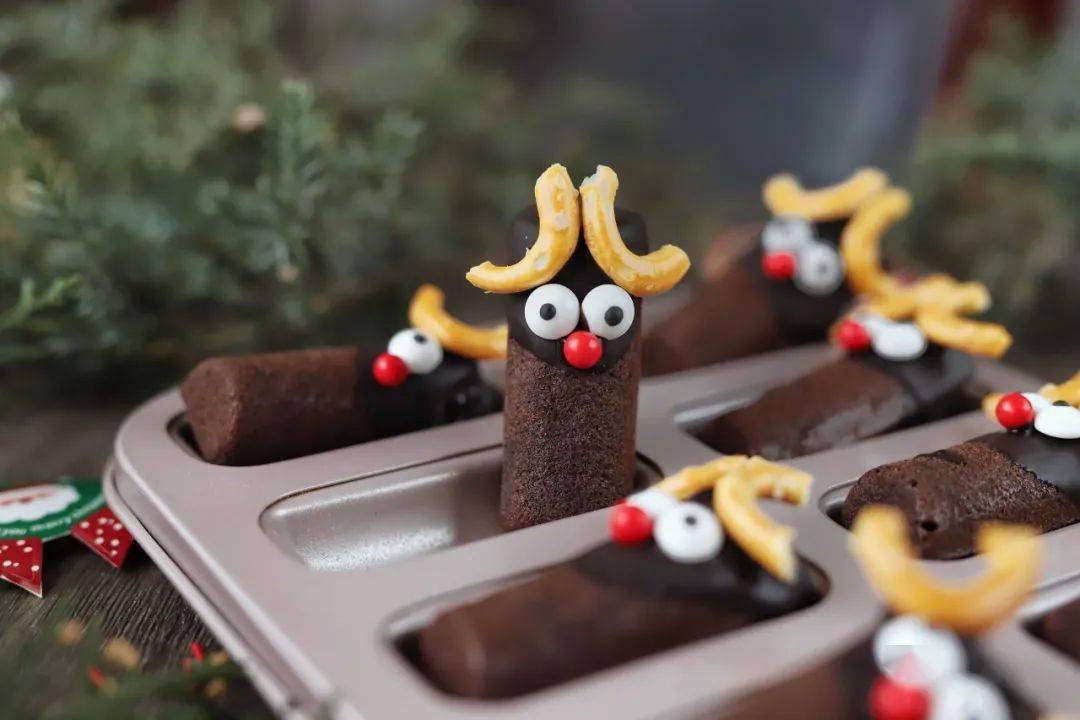 圣诞限定|做这么可爱谁舍得吃吖~_费南雪_装饰_巧克力