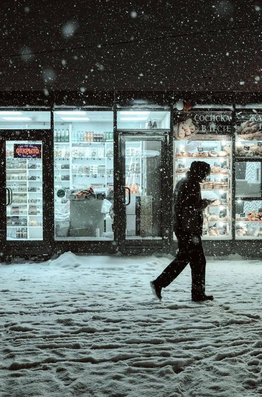 风雪孤单图片