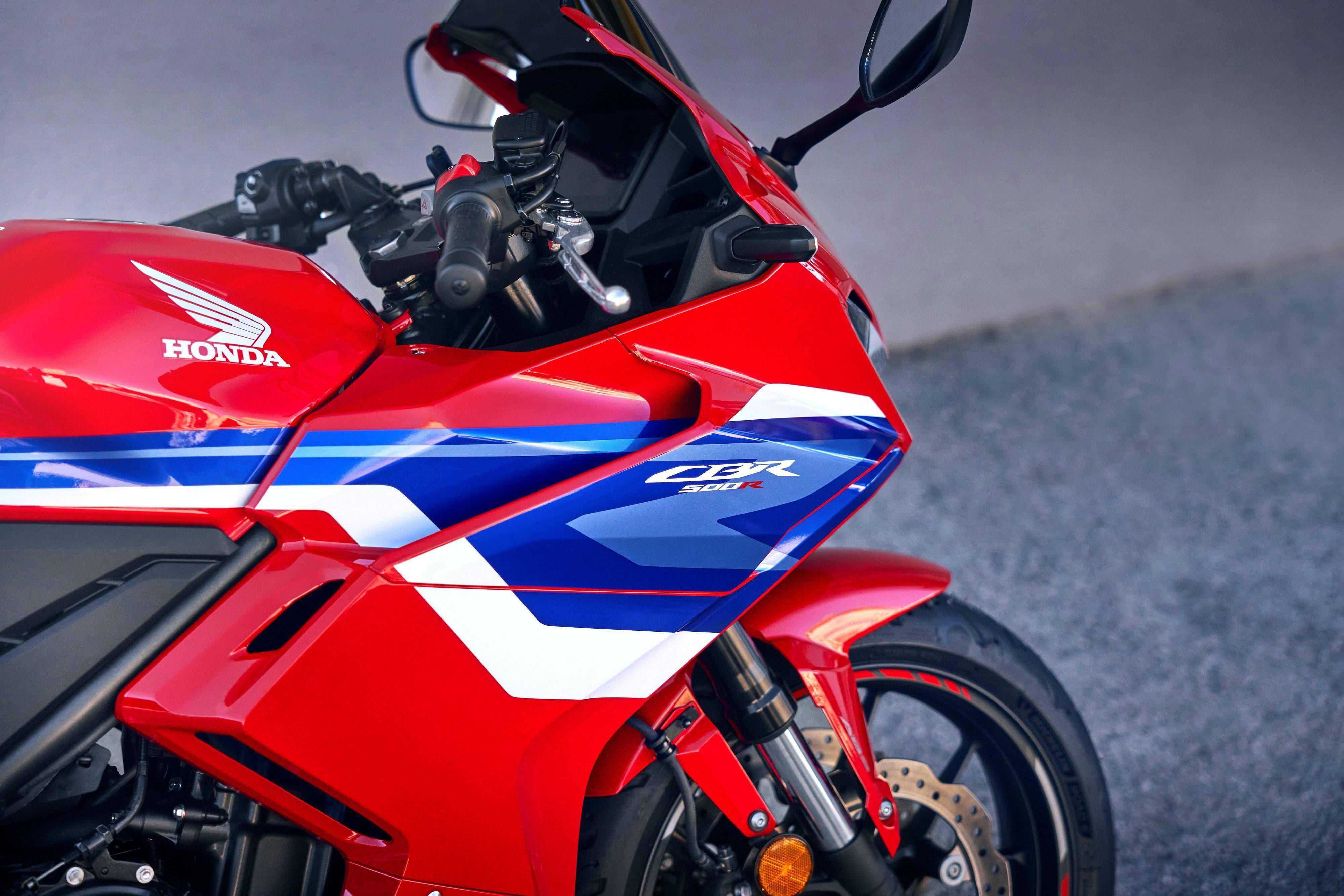 新的外观造型,honda 2024 cbr500r 街跑车_搜狐汽车_搜狐网