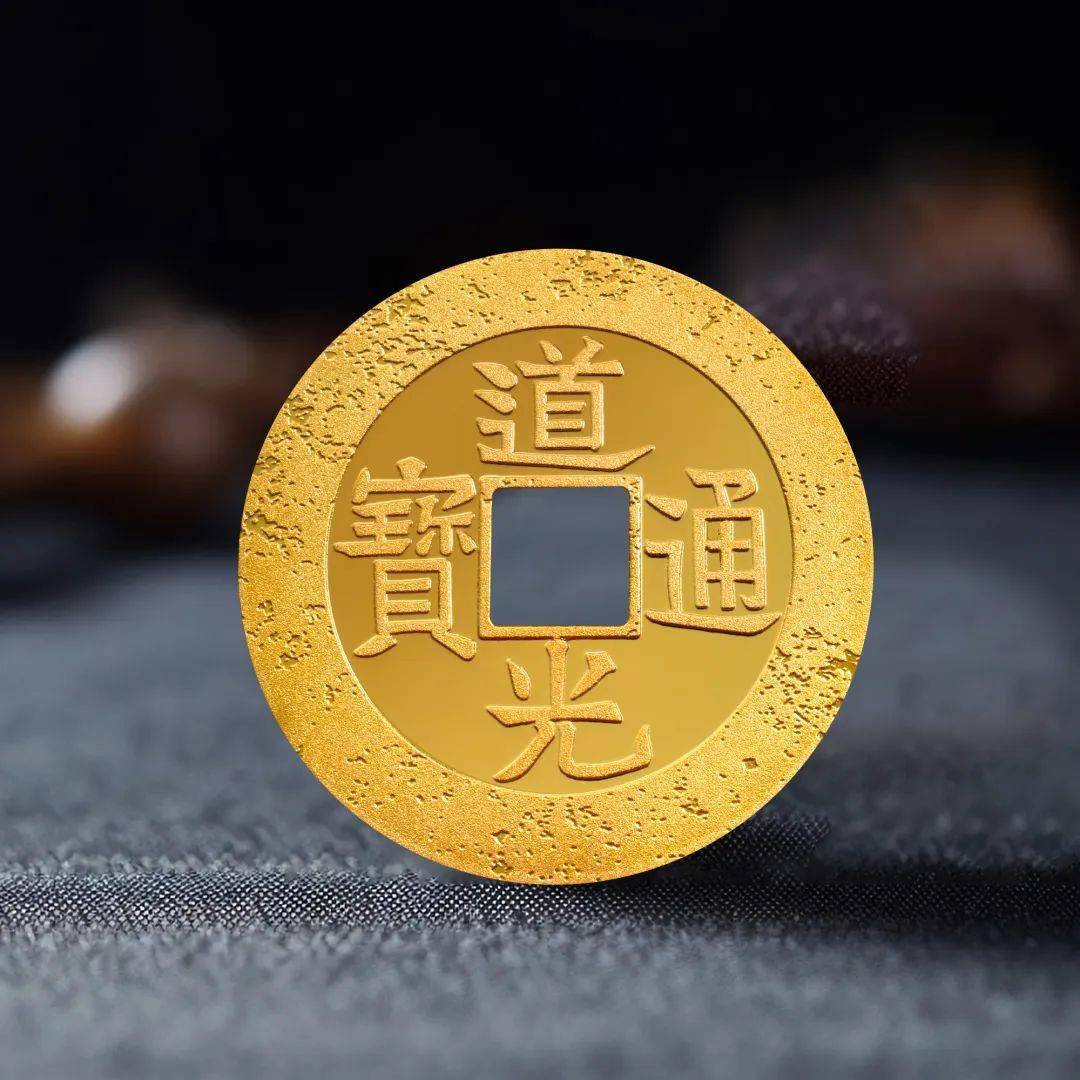 个个造型还原,通体镀金,具有浓厚的古典气息!