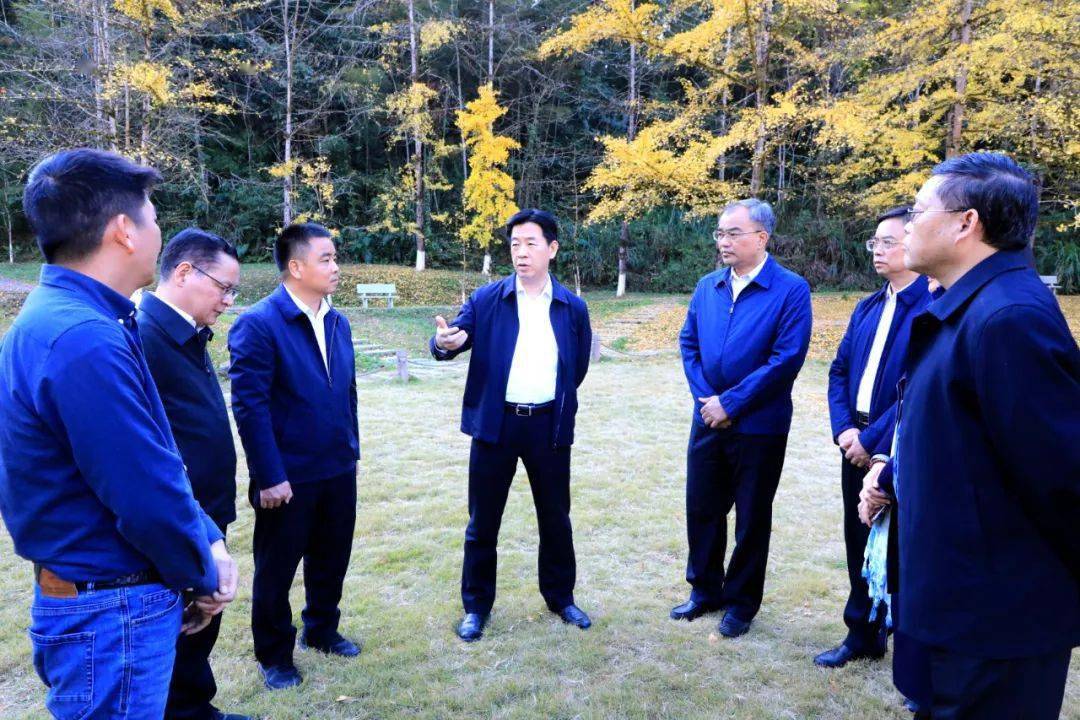 今日,市委书记陈少荣到南雄市帽子峰镇调研"百千万工程"推进情况.