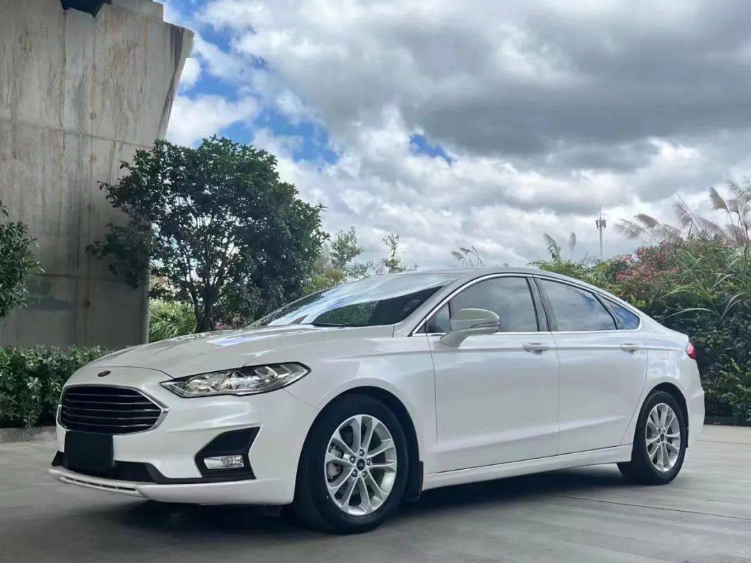 2019年 福特蒙迪欧 1.5t 全车原版