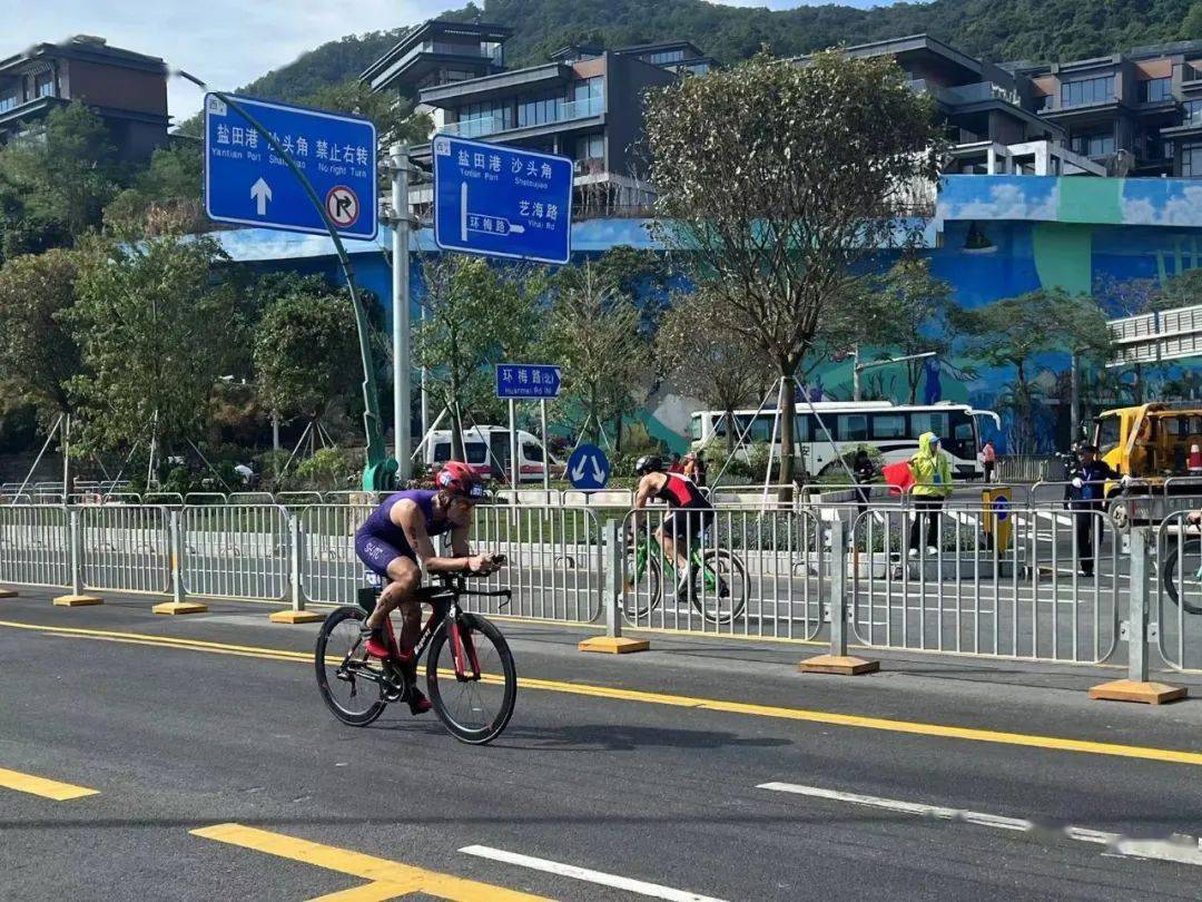 2023收官战欢铁深圳盐田摘金夺银_小时_赛道_全程