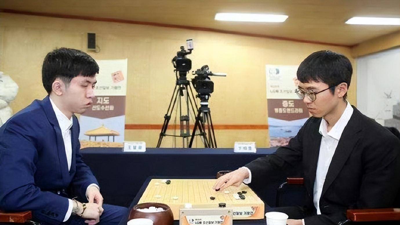 柯洁lg杯晋级四强,半决赛将对阵申真谞_卞相_体育_世界