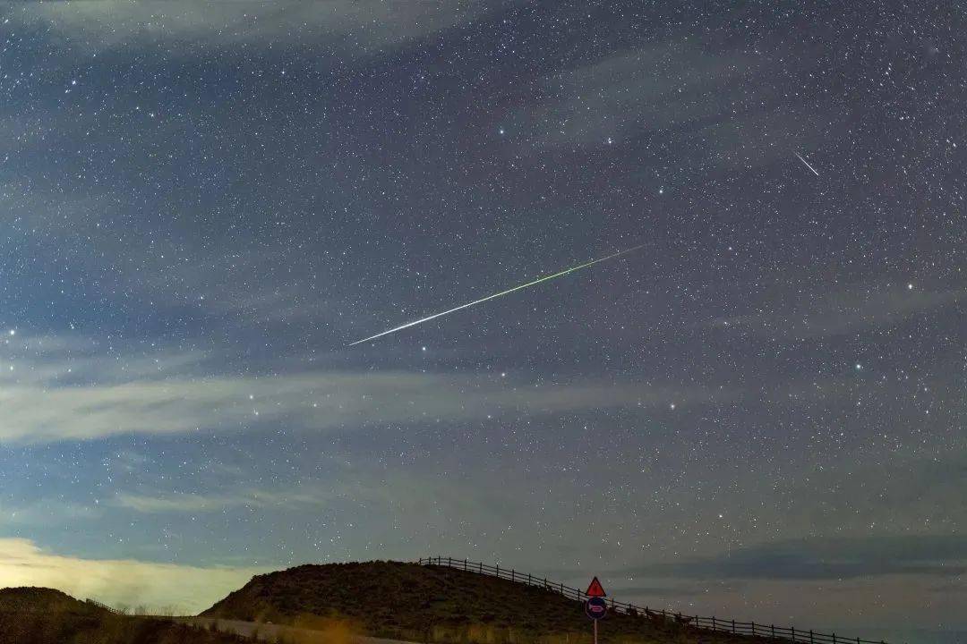 明晚,雙子座流星雨灑滿天際,去哪看?能拍照嗎?_月光_觀測_天氣