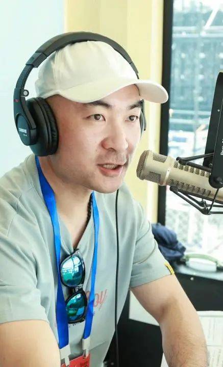 主持人们都会到欢乐汇现场北京交通广播的直播节目轮番登场中午12点到