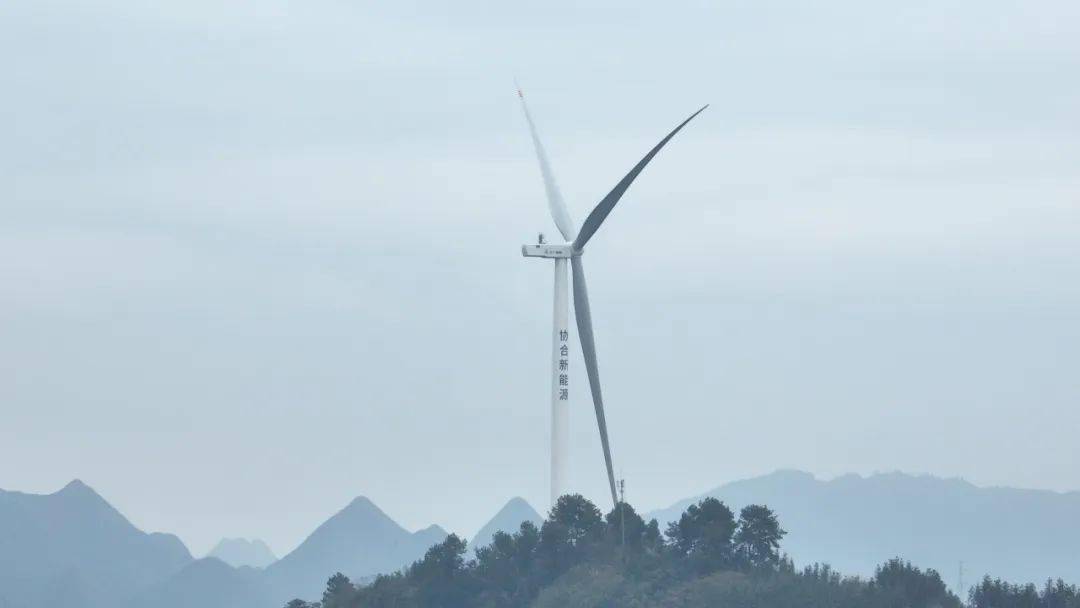 東蘭:風力發電助發展,風電場項目途徑東蘭鎮,長江鎮,隘洞鎮,切學鄉,國