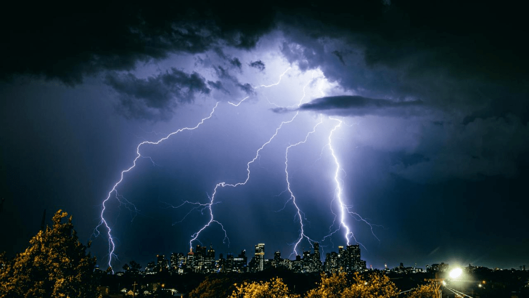 狂风暴雨大面积破坏