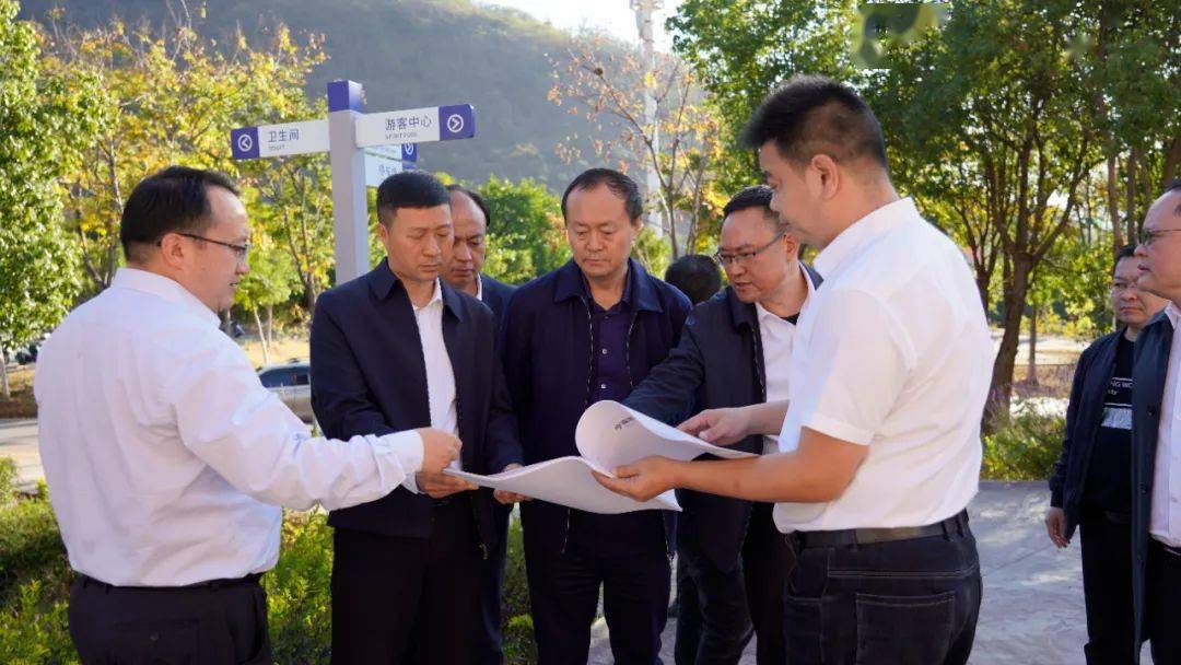 县委书记王显晖深入县属国有企业调研67_发展_相关_宁南