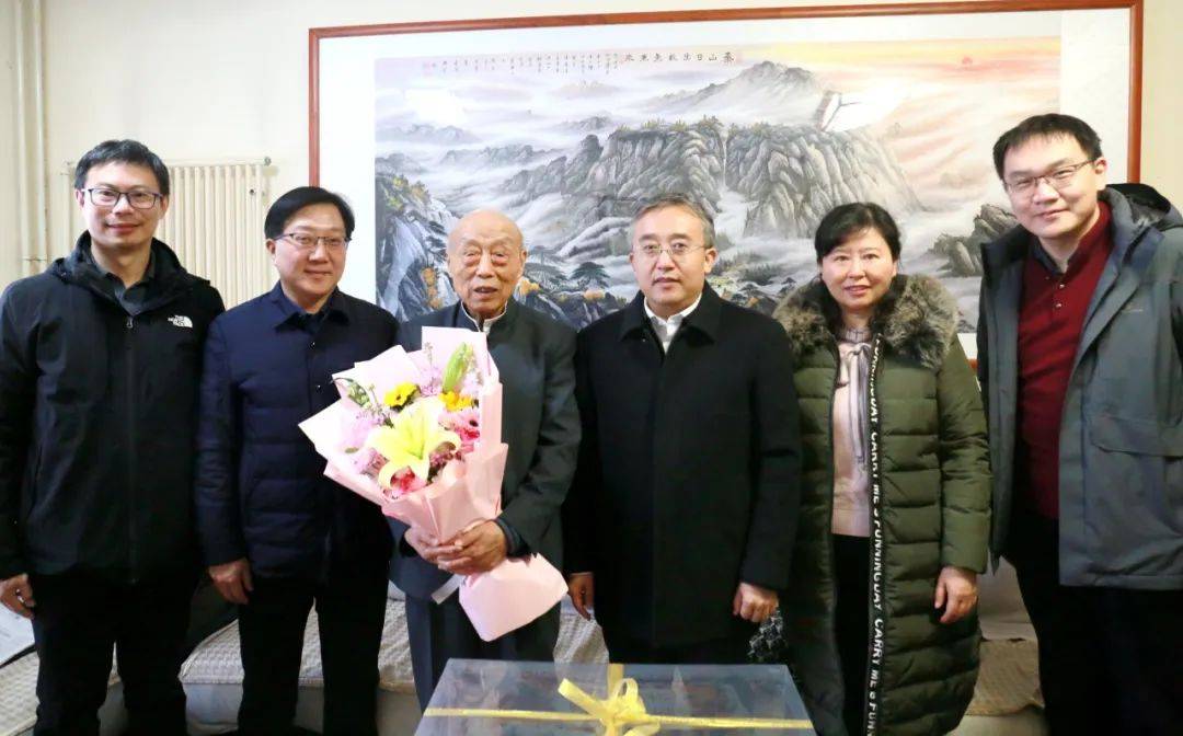 山东省中医院为全国名中医丁书文教授贺寿_金锋_工作_发展