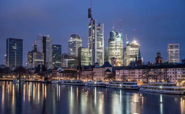 frankfurt am main),简称法兰克福,是德国第五大城市,也是黑森州人口