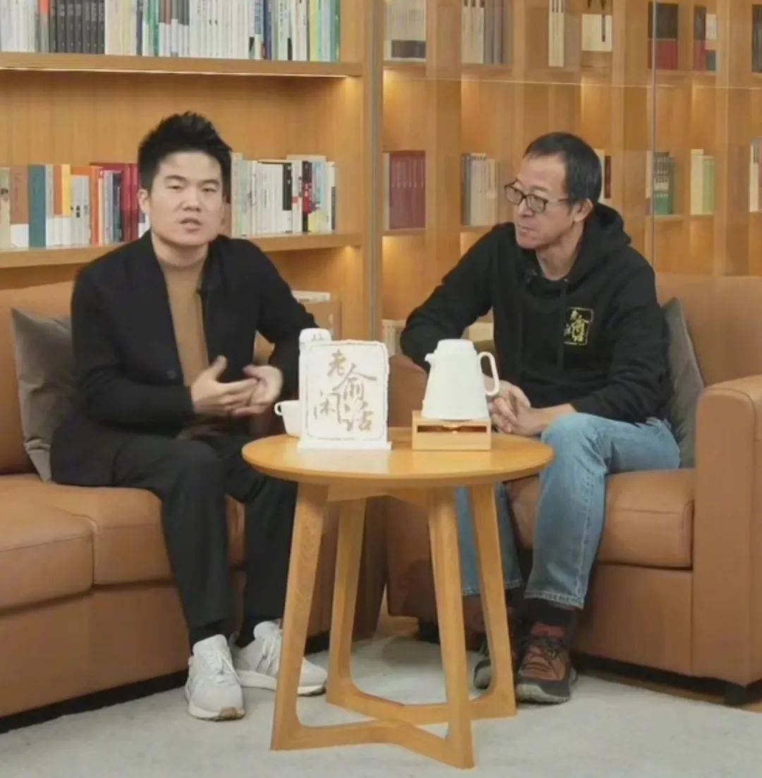 董宇辉：整个世界都在狂风骤雨，但相信终归会烟消云散_搜狐网