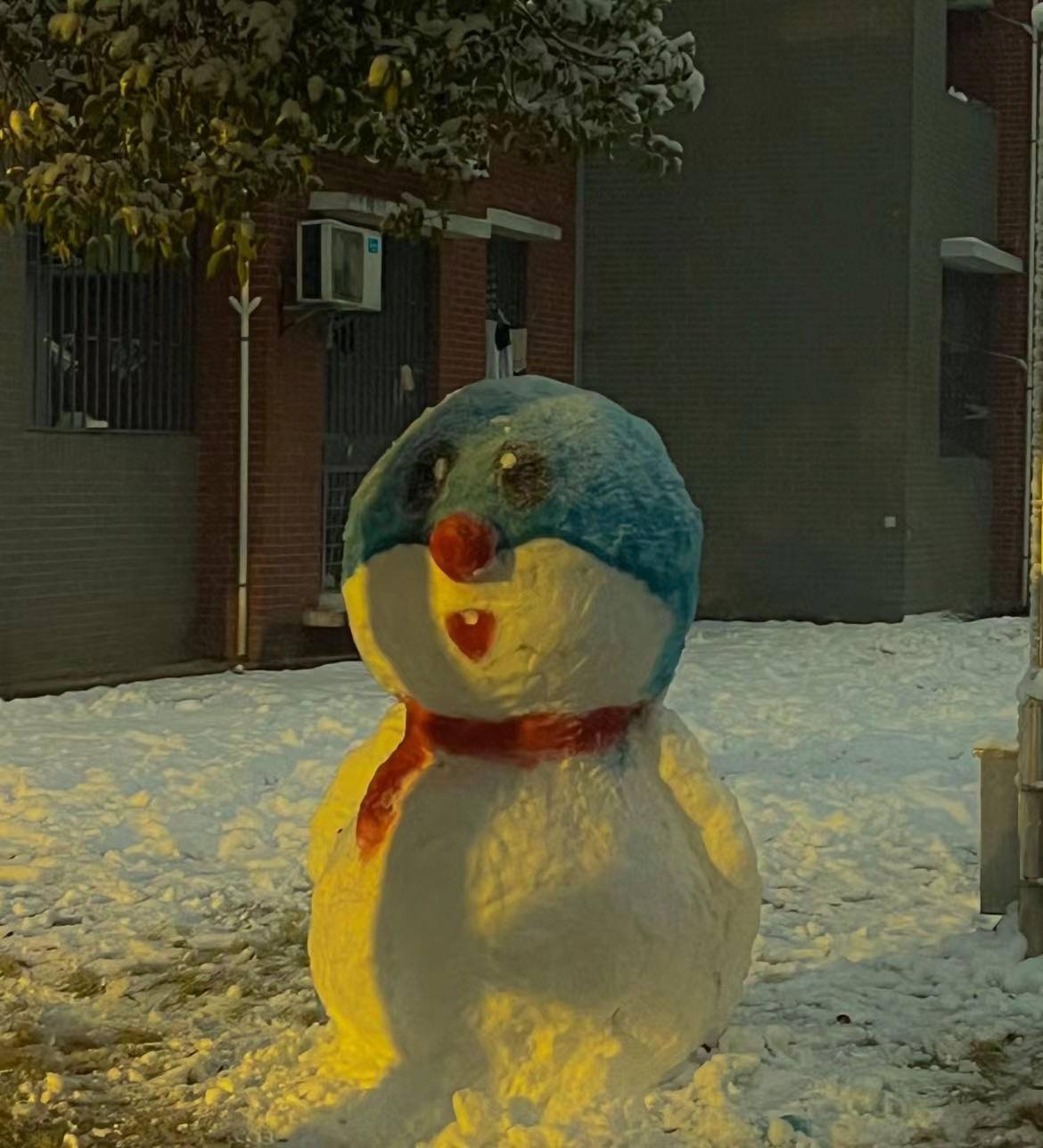 雪寶,你的艾莎女王呢?