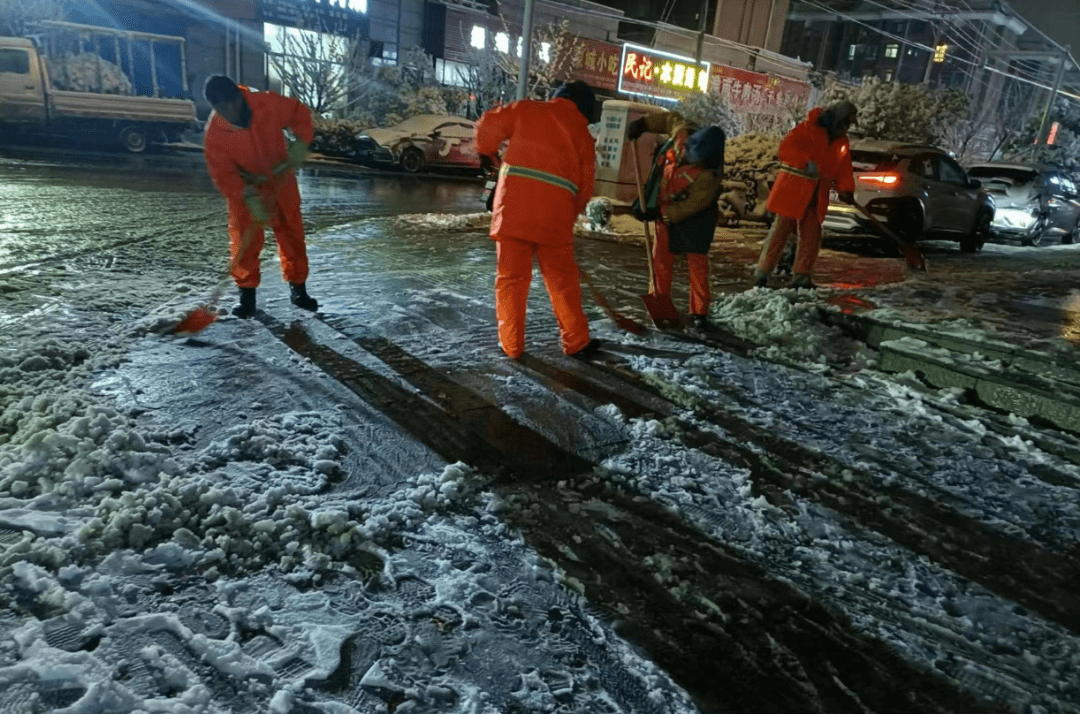 進行_道路_積雪