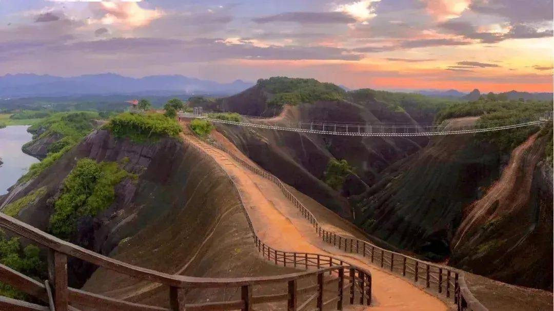 23/30/31号出发【郴州精华游2天】莽山 高椅岭/马皇丘 裕后街夜市