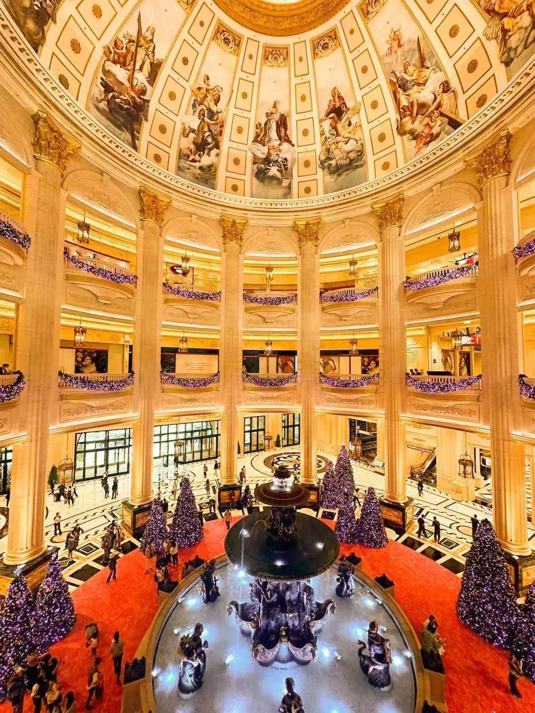 澳门巴黎人merry christmas澳门金沙度假区都很有圣诞气息呢~不管是