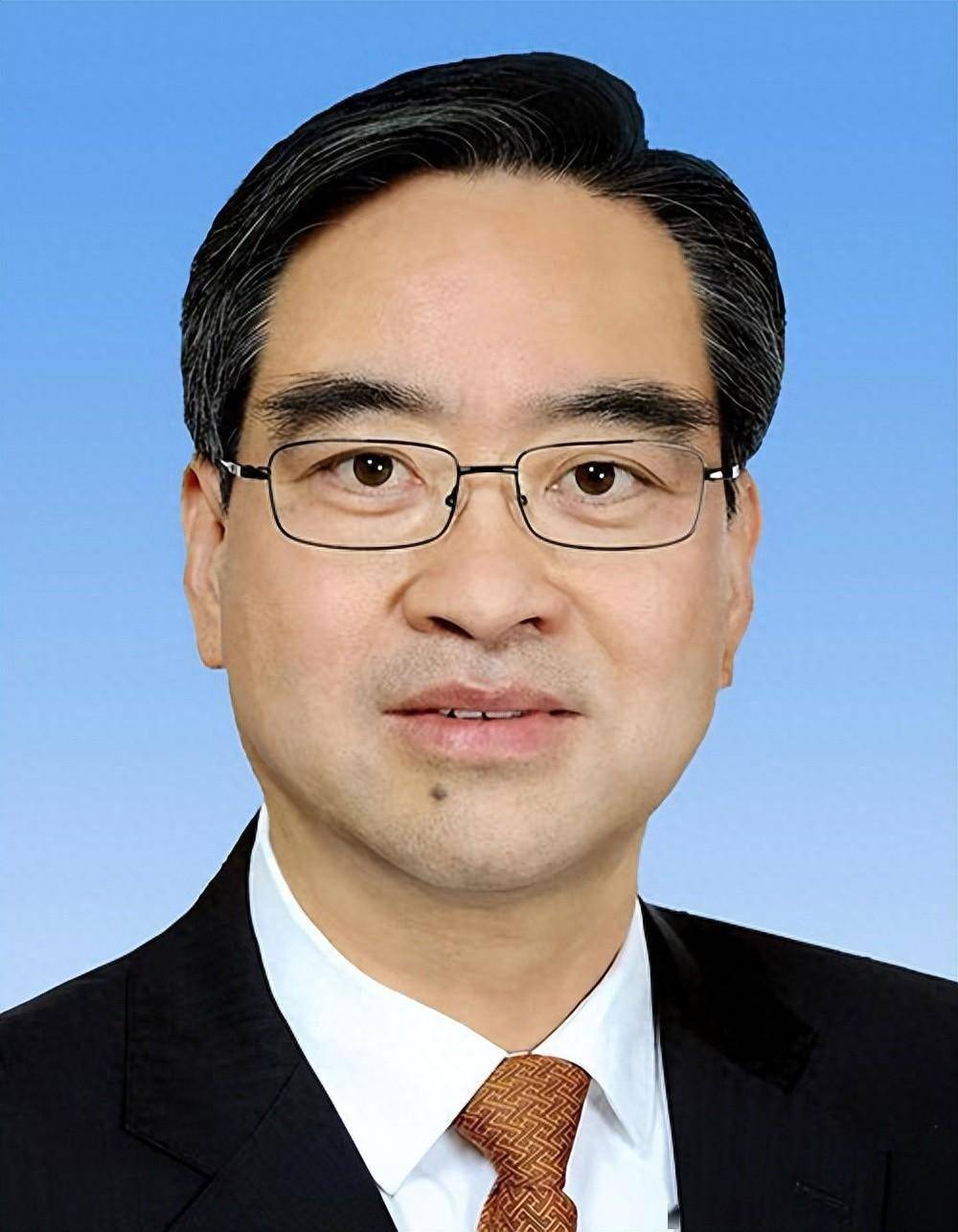 曾赞荣任青岛市委书记