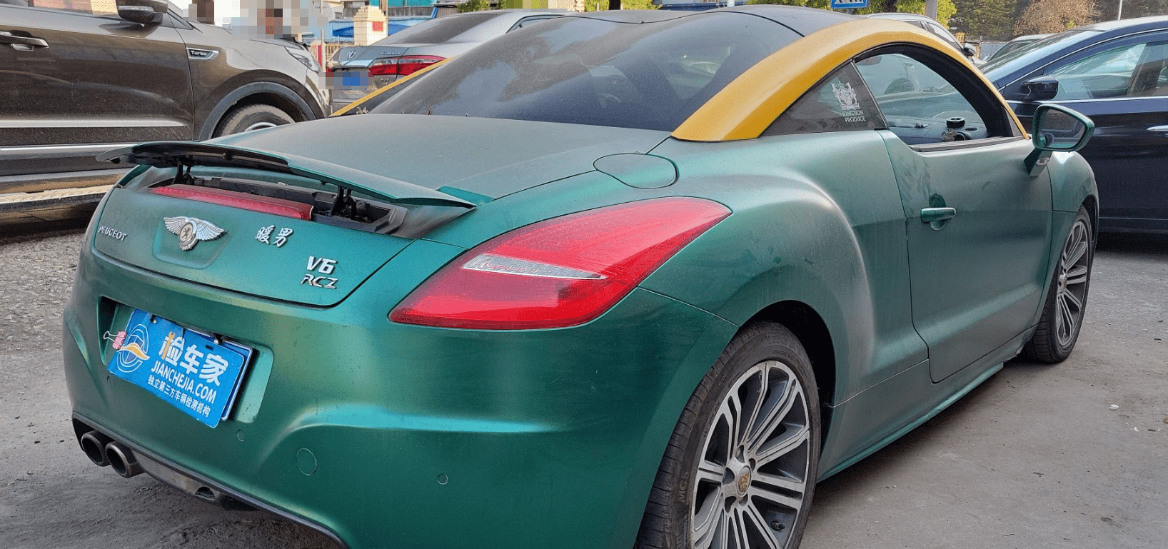跑车都这么不爱惜!这辆标致rcz瑕疵太多,报价6万值得买吗?