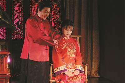 沉浸式實驗甬劇《結婚十年》連演四場_表演_女性_王錦