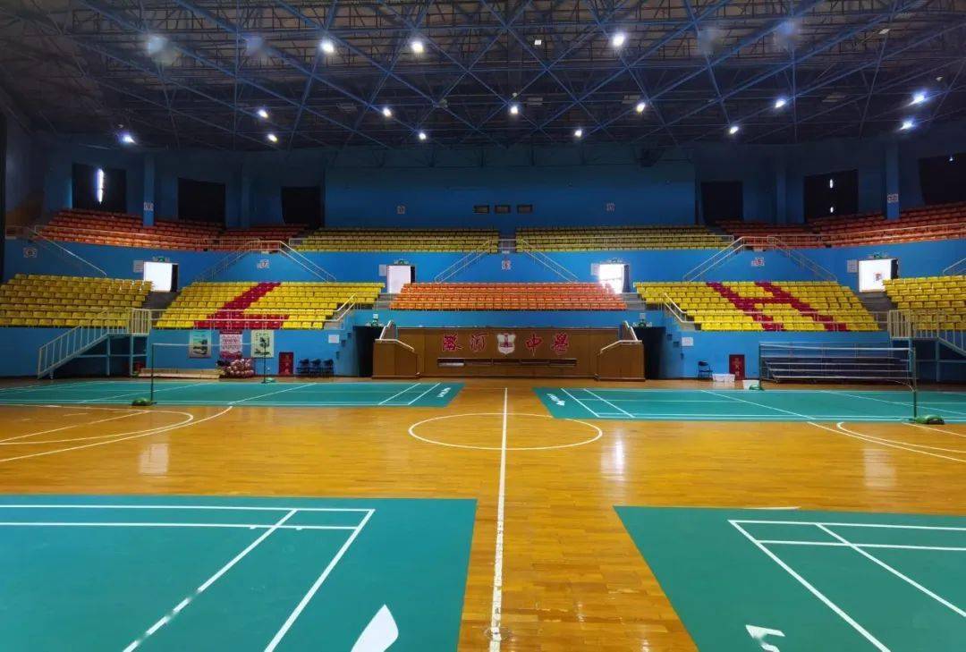 区潞河青少年体育俱乐部,成立于2003年,办公地点为潞河中学体育馆101