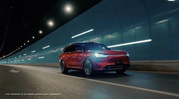 华为ADS 2.0加持!问界M9 AEB能力再提升:最高可达150km/h(图5) 华为ADS 2.0加持!问界M9 AEB能力再提升:最高可达150km/h(图5)