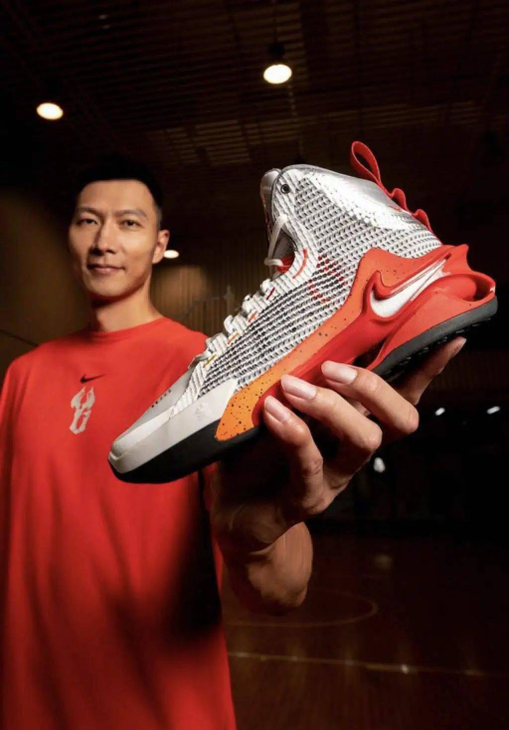 易建联职业生涯的这几双球鞋,大家曾入手过哪双?