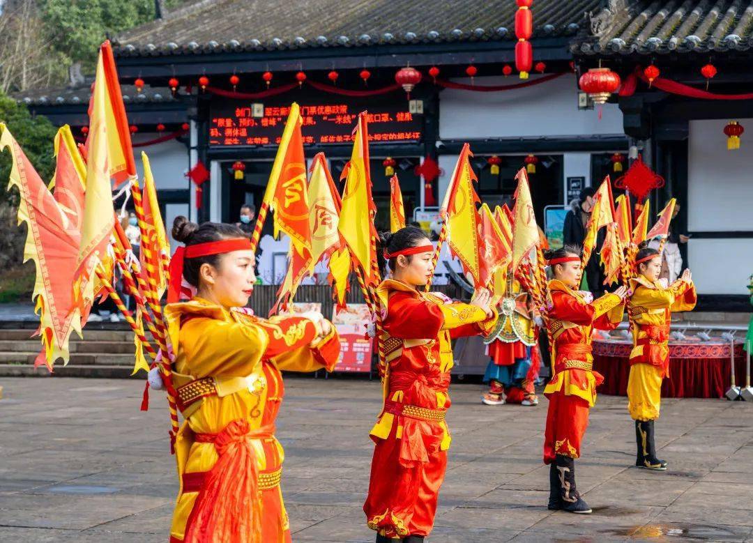 活動內容:劍閣縣非遺文化節目,舞龍,傳統雜技節目,劍閣縣原創舞蹈等.