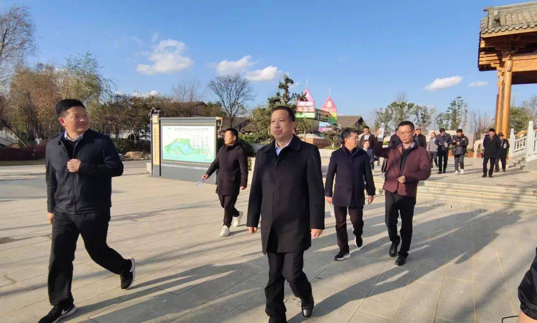 考察文旅产业,创造发展商机陆良县县委常委,副县长冯建磊代表县委,县
