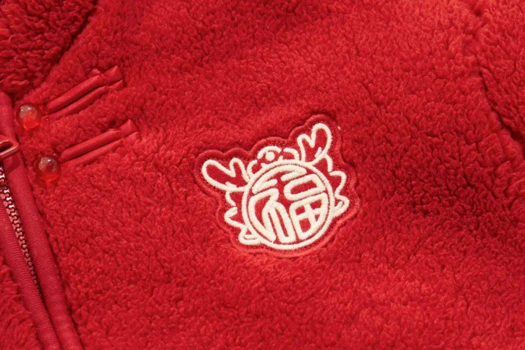 先来给妈妈们介绍小蓝羊家今年的新款——山系户外短靴!