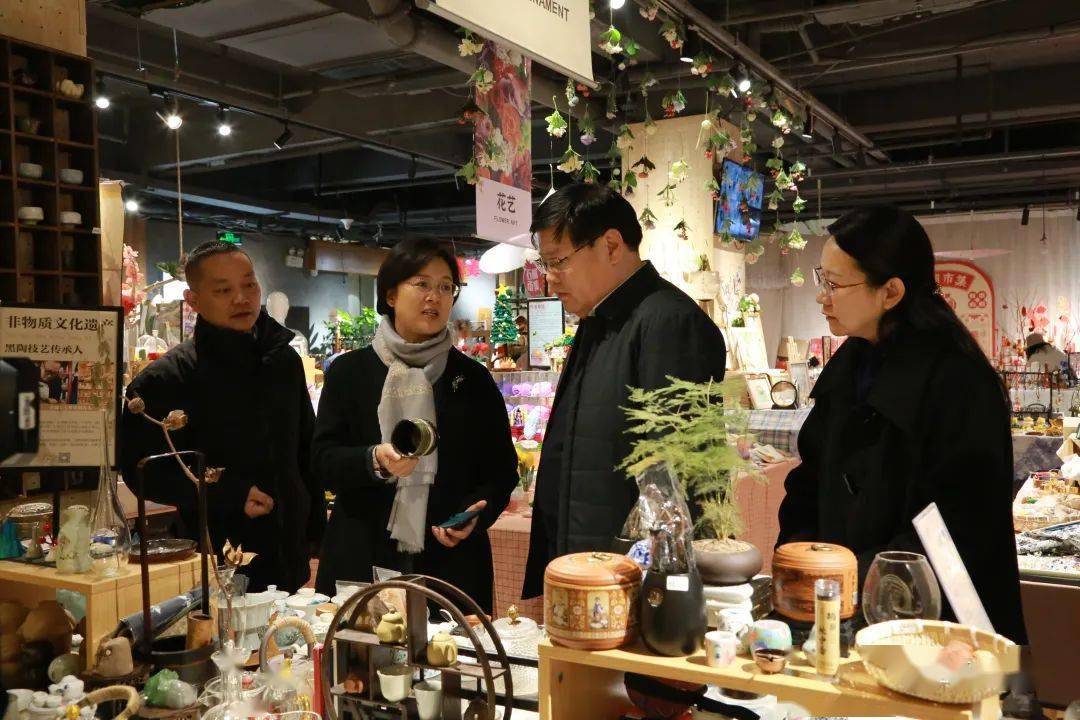 市委常委,宣传部部长杨彦玲调研我区文化市场安全工作_卫滨区_生产