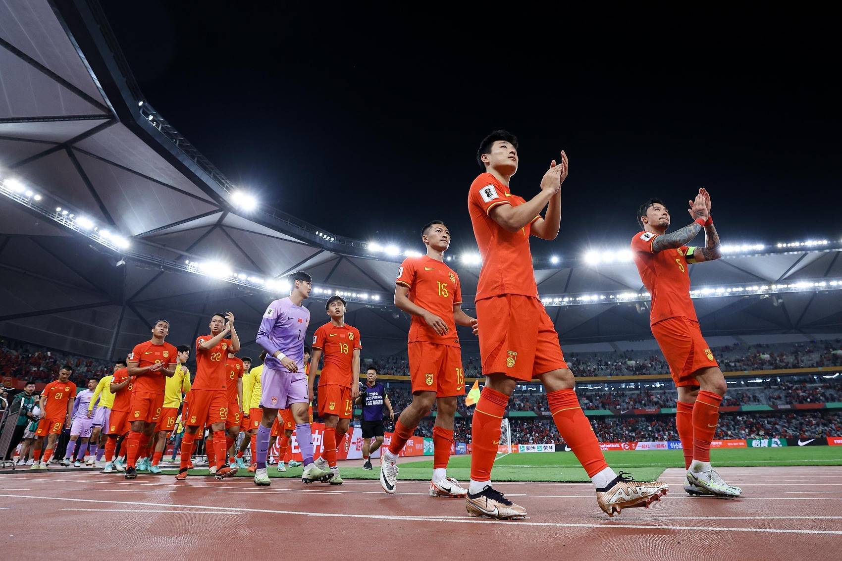 2023年最后一战,中国男足0比2负于阿曼队_国足_热身赛_扬科维奇