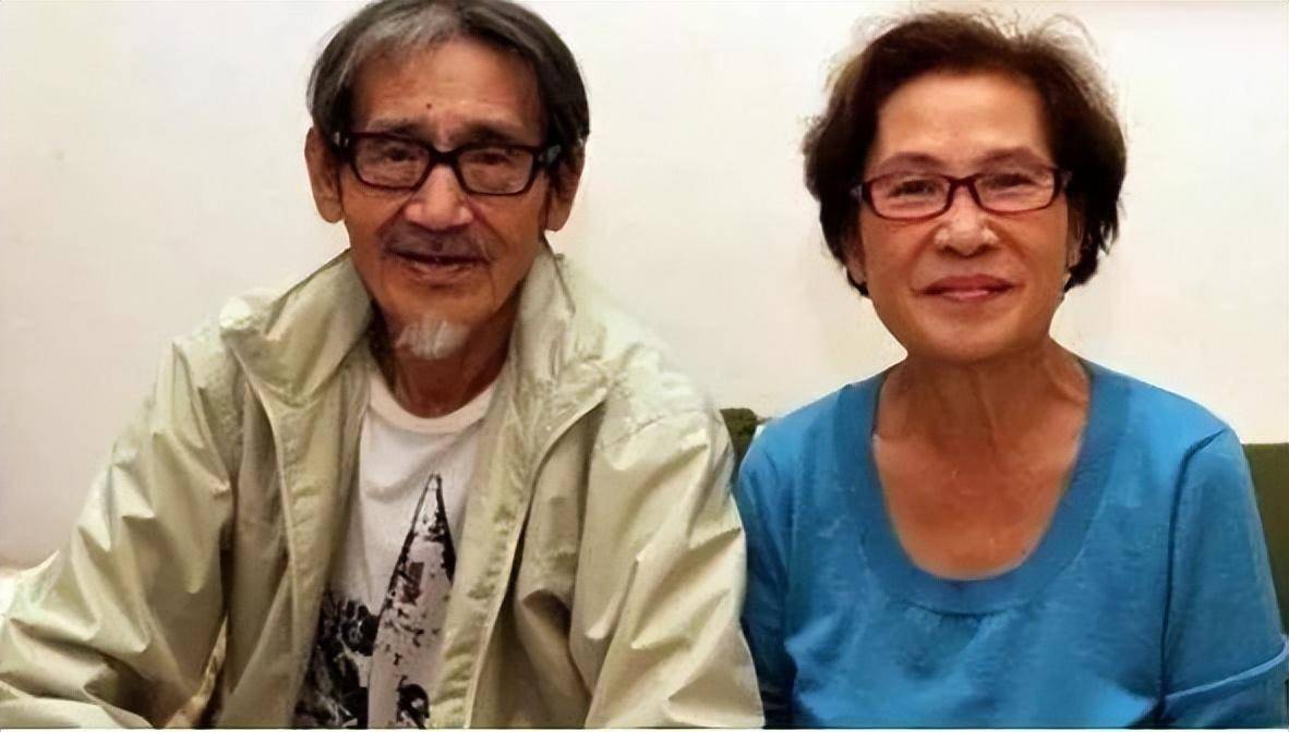 功成名就,却甘愿给已婚男人做小三,服侍原配_刘立立_王玫_董令狐