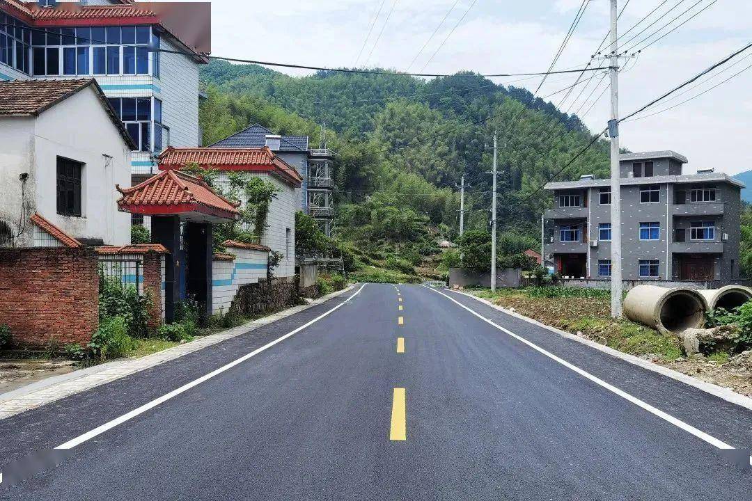 富春湾大道汽觃线,北接富春湾大道,向南一路经灵桥镇,大源镇,直至
