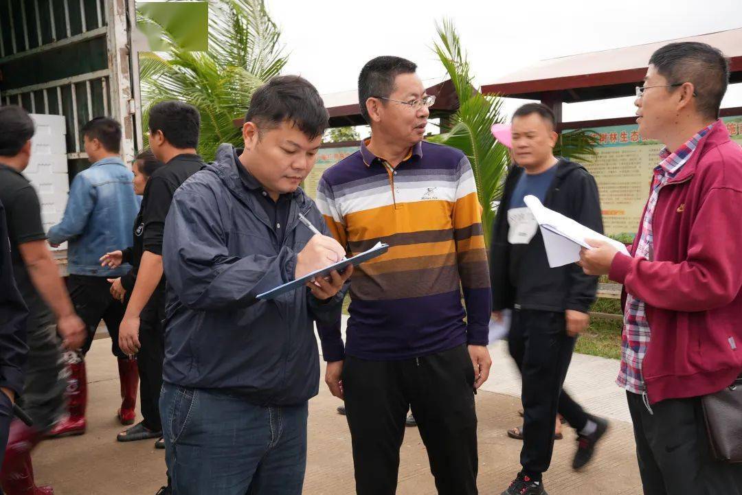 万宁市副市长郑忠