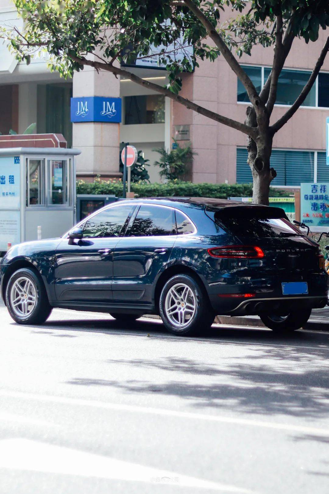 "西堤,滨北咖啡一条街,保姆车都是百万 ?_搜狐汽车_搜狐网