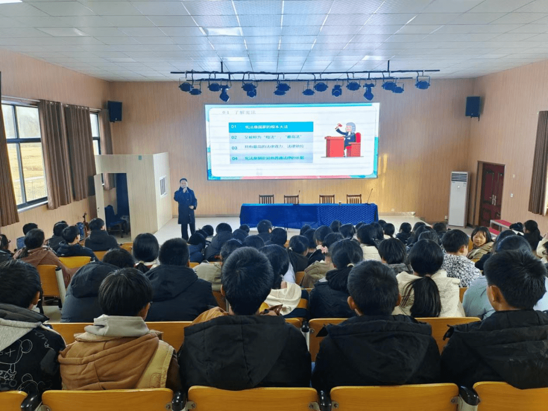 送法进校园,普法护成长——石台县七都司法所法治宣传走进崇实中学